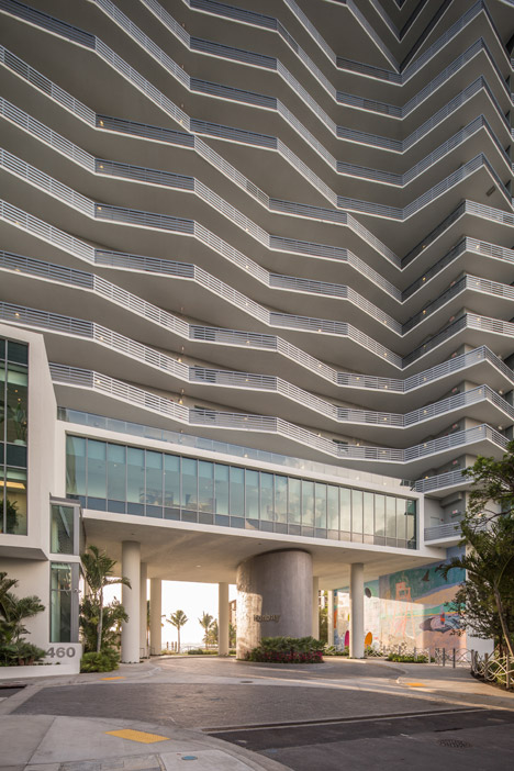 Icon Bay by Arquitectonica