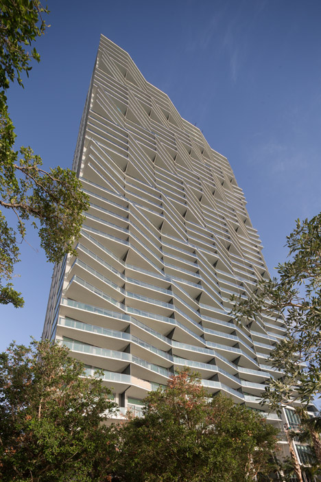 Icon Bay by Arquitectonica