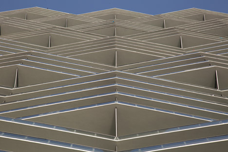 Icon Bay by Arquitectonica