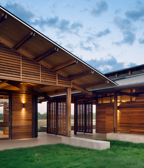 Josey Pavilion by Lake|Flato