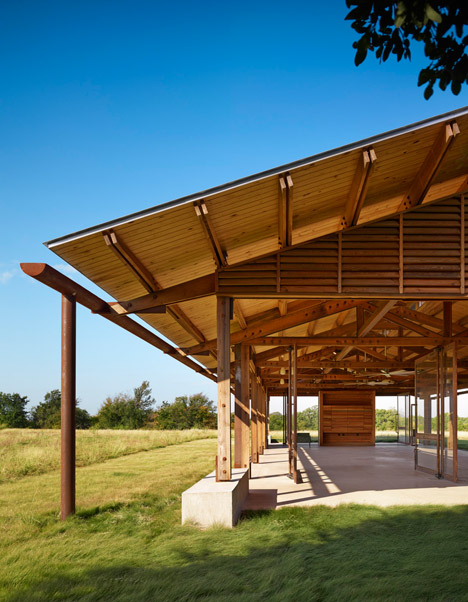 Josey Pavilion by Lake|Flato