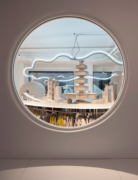 L'asticot by Bureau A