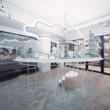 L'asticot by Bureau A