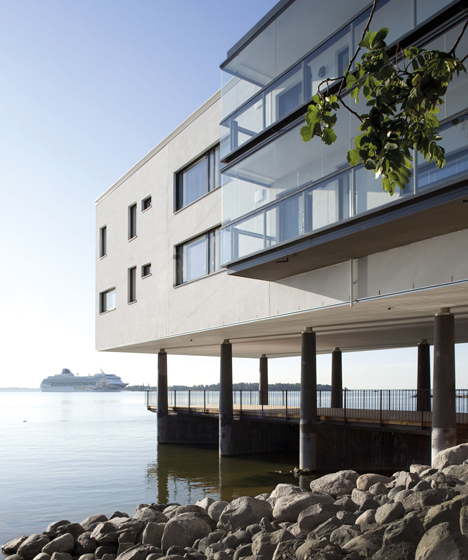Merenkulkijanranta residential block by NRT Architects