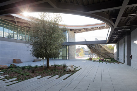 Pomona College Art Center by wHY