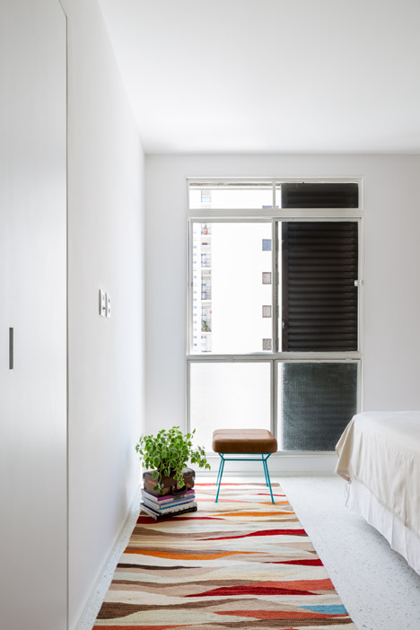 Pompeia apartment by Vitro Arquitetura