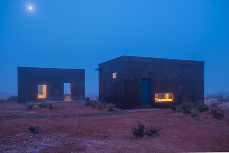 Red Sand Cabins by Design Build Bluff