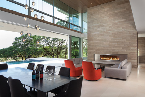 Retrospect Vineyards House by Swatt Miers