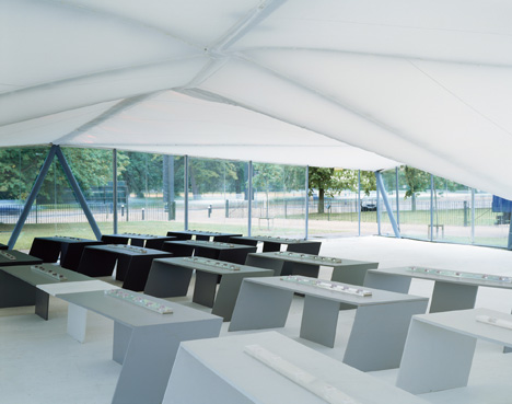 Serpentine Gallery Pavilion 2000 by Zaha Hadid