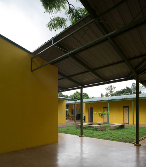 Shelter House in Tanzania by Hollmén Reuter Sandman Architects