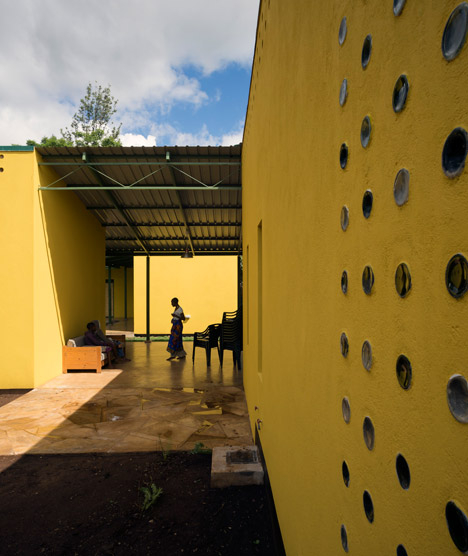 Shelter House in Tanzania by Hollmén Reuter Sandman Architects