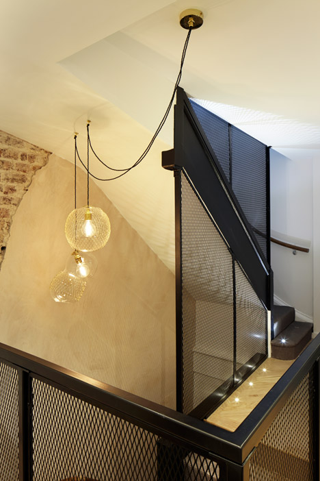 Skip Stop House by DH Liberty