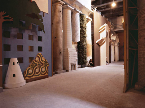 Strada-Novissima-Venice-Biennale_dezeen_468_a
