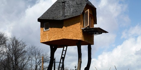 Today we like: buildings on stilts