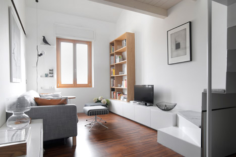 Tiny-Milan-Apartment-by-R-piuerre_dezeen_468_0