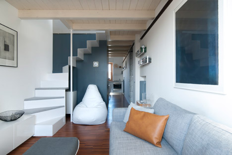Tiny-Milan-Apartment-by-R-piuerre_dezeen_468_11