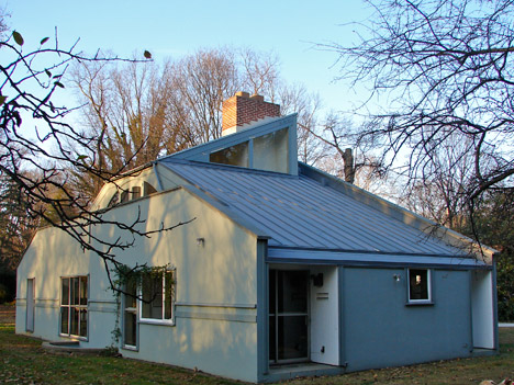 Postmodernism in architecture: Vanna Venturi House by Robert Venturi and Denise Scott Brown