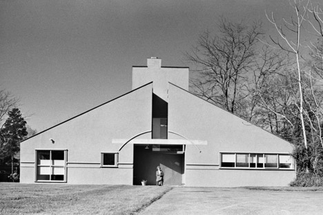 Postmodernism in architecture: Vanna Venturi House by Robert Venturi and Denise Scott Brown