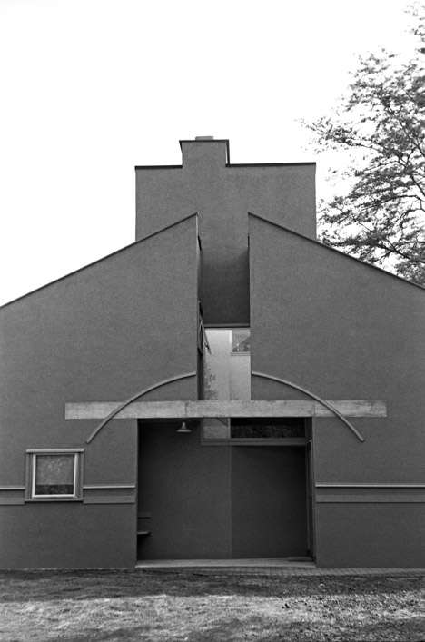Postmodernism in architecture: Vanna Venturi House by Robert Venturi and Denise Scott Brown