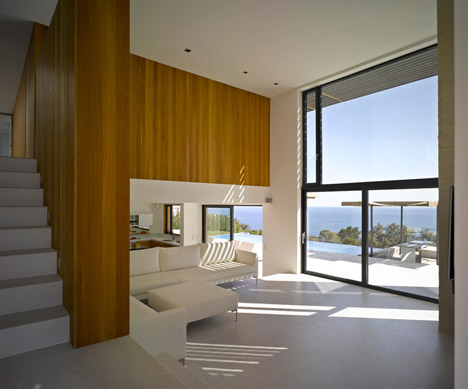 Villa Brash by Jak Studio