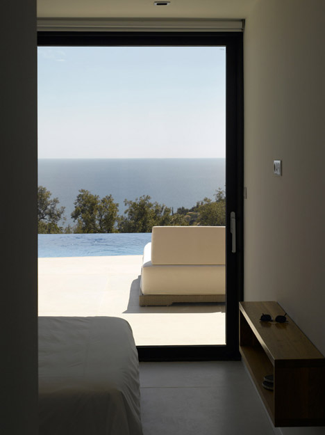 Villa Brash by Jak Studio