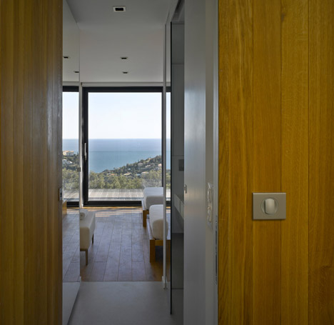 Villa Brash by Jak Studio