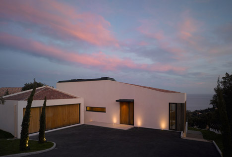 Villa Brash by Jak Studio