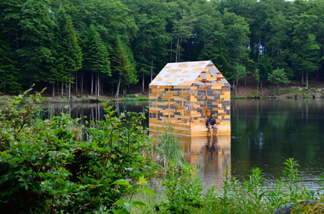 Walden Raft by Elise Morin and Florent Albinet