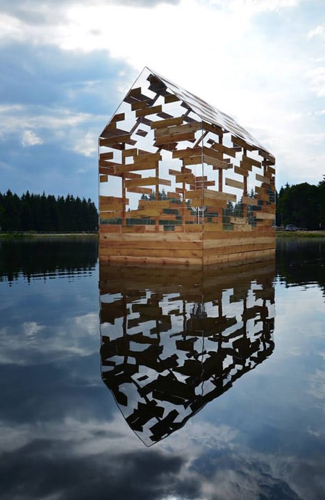 Walden Raft by Elise Morin and Florent Albinet