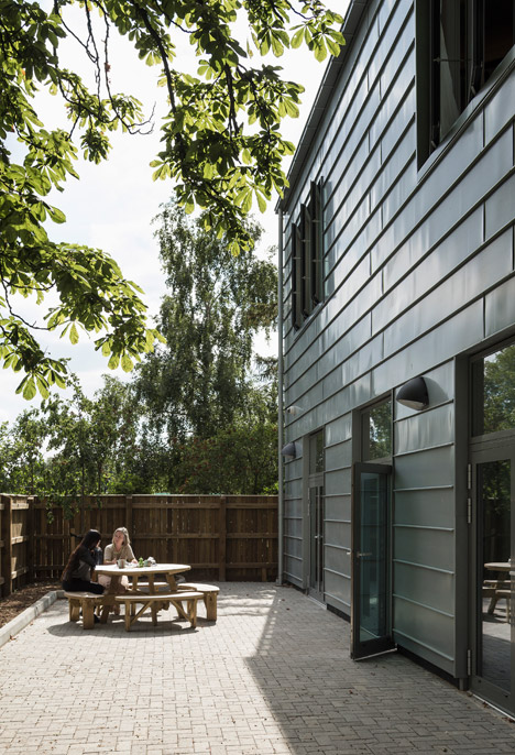 Wimbledon College of Arts studios by Penoyre & Prasad