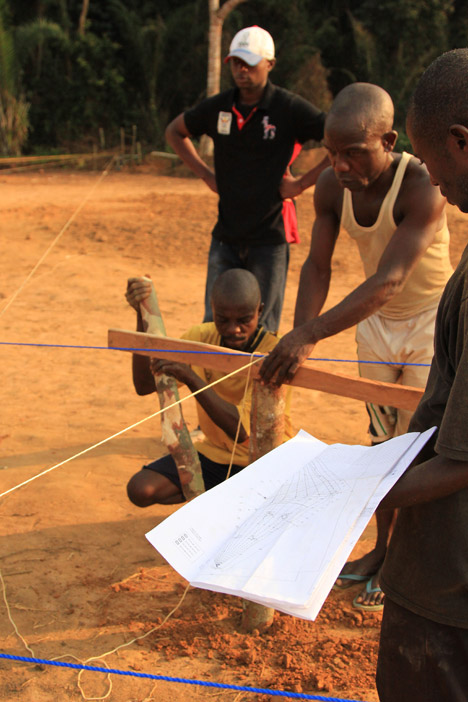 Workers and designers at MASS's Ilima Primary School in the Democratic Republic of the Congo