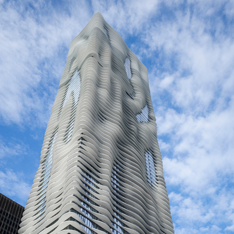 Aqua Tower_Jeanne Gang_dezeen_sq