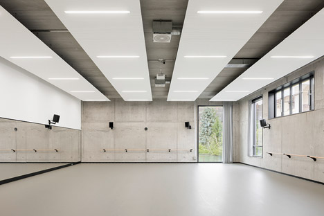 Ballett am Rhein by GMP Arkitekten