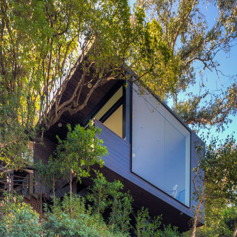 Black Box writing studio by ANX