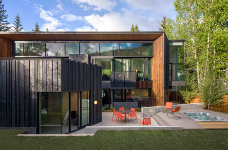 Blackbird House by Will Bruder Architects