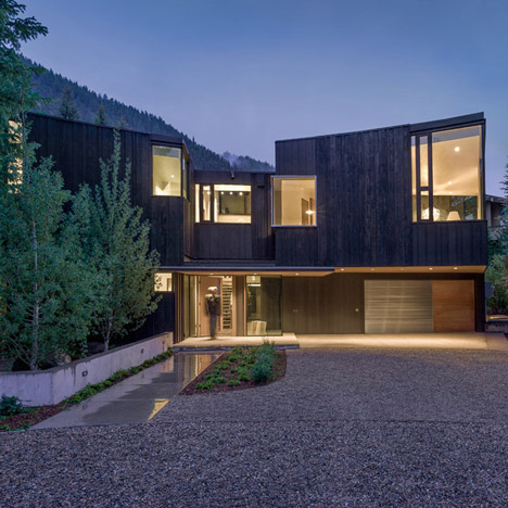 Blackbird House by Will Bruder Architects