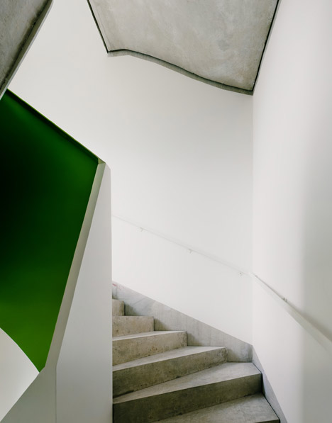 Building cooperative cb19 by Zanderroth Architekten
