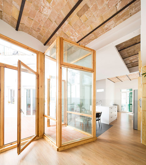 Casa Poblenou by Cavaa Arquitectes