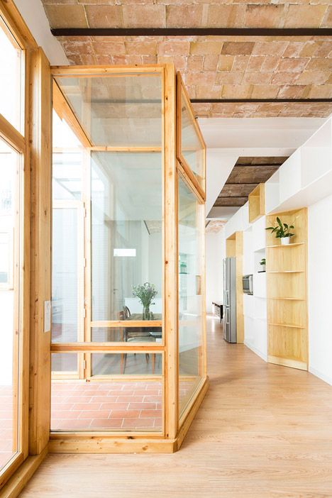 Casa Poblenou by Cavaa Arquitectes
