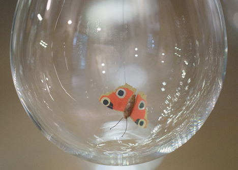 Curiosity Cloud installation by Mischer'Traxler for Perrier-Jouët
