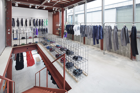 Descente Blanc Tokyo store by Schemata