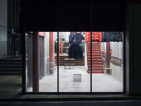 Descente Blanc Tokyo store by Schemata