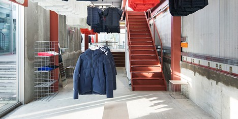 Descente Blanc Tokyo store by Schemata