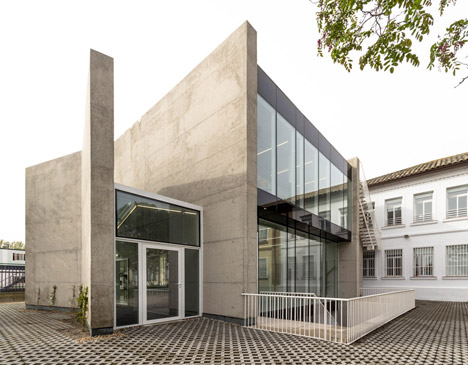 Esther Koplowitz Foundation by Hans Abaton