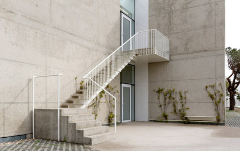 Esther Koplowitz Foundation by Hans Abaton