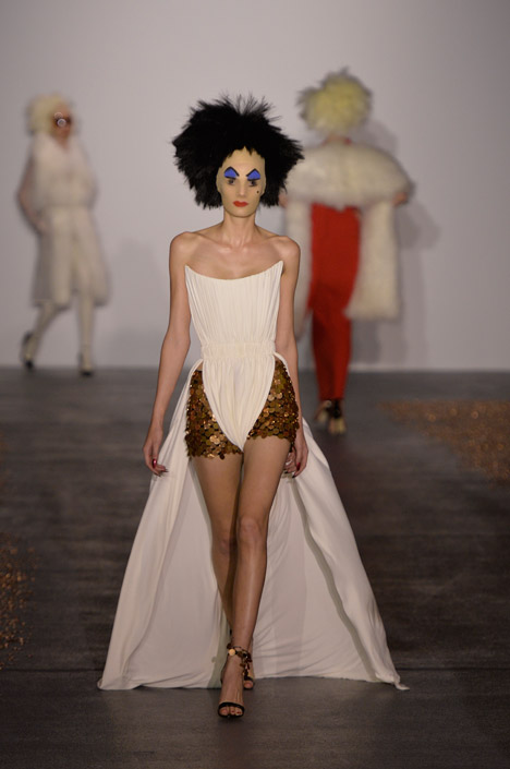 Gareth Pugh's SS16 collection