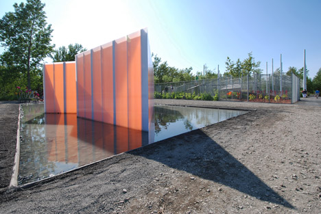 Get Wet installation by Groupe A / Annexe U