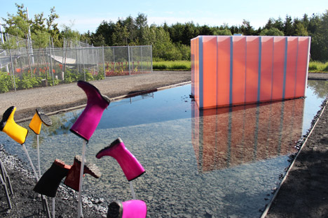 Get Wet installation by Groupe A / Annexe U