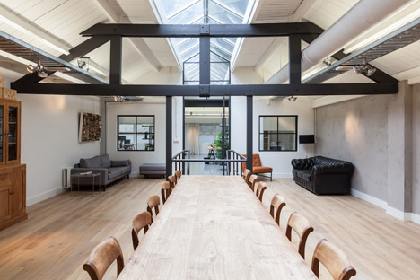 Headquarters Nedvest Capital by Studio Aa