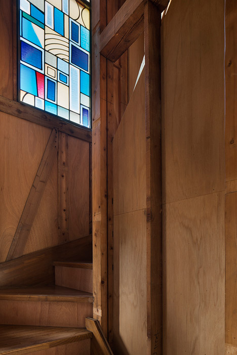 House in Hatogaya by Schemata Architects